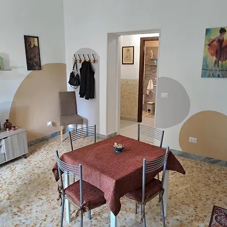 Francy Art House-2